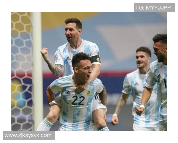 技术朴实却闪耀光芒的足球明星背后的故事与成就